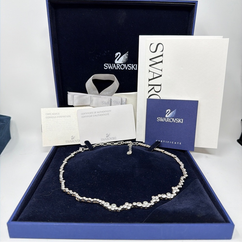 Exquisite Swarovski Necklace | Fidelity Line with Authenticity Card